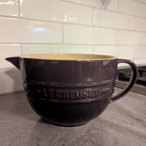 Le Creuset Stoneware Batter Bowl - Deep Purple with Cream Interior